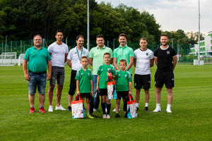 Kzs ajndkcsomagot lltott ssze az 11teamsports s a Stabilo