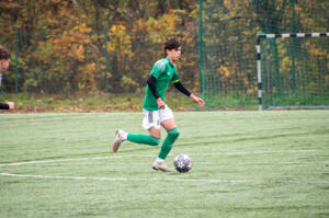 K�t b�tor csapat, sok g�l, sportszer� j�t�k